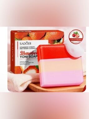 Sadoer Strawberry Yoni Soap